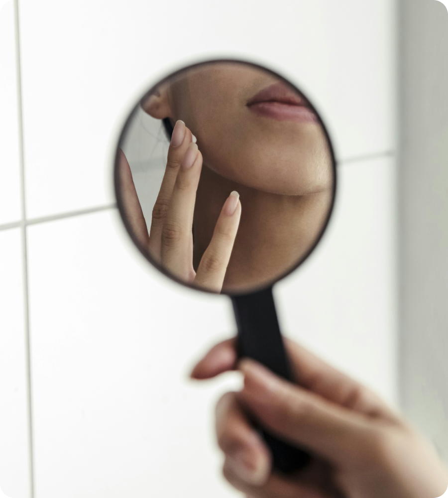 Beauty brand advertising with AdRoll